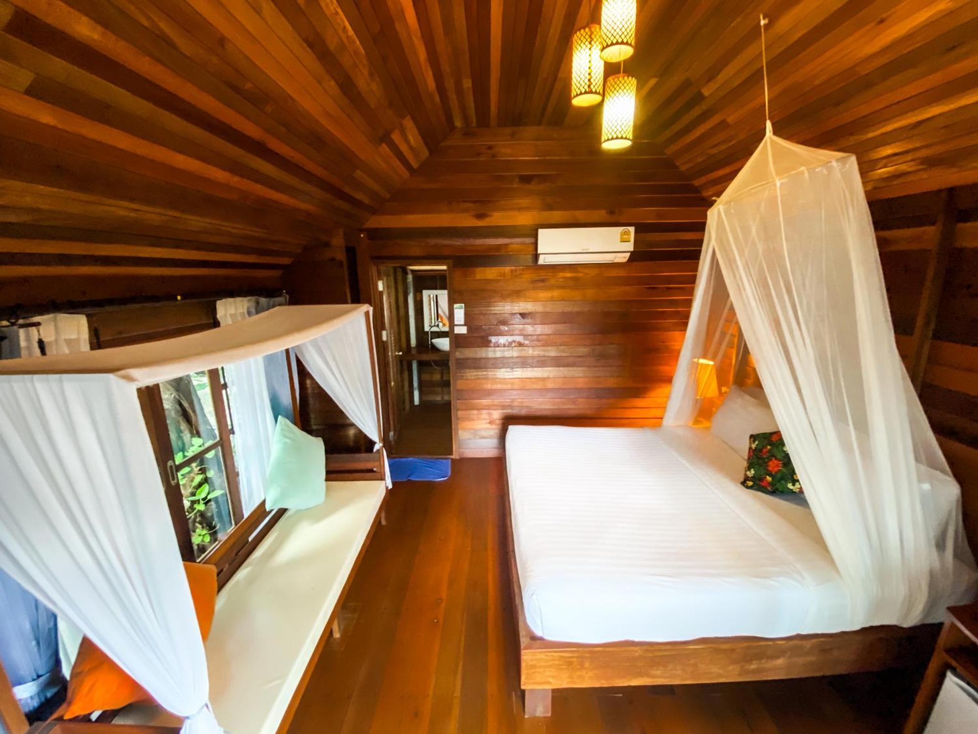 Lipe Beach Resort Ngoại thất bức ảnh