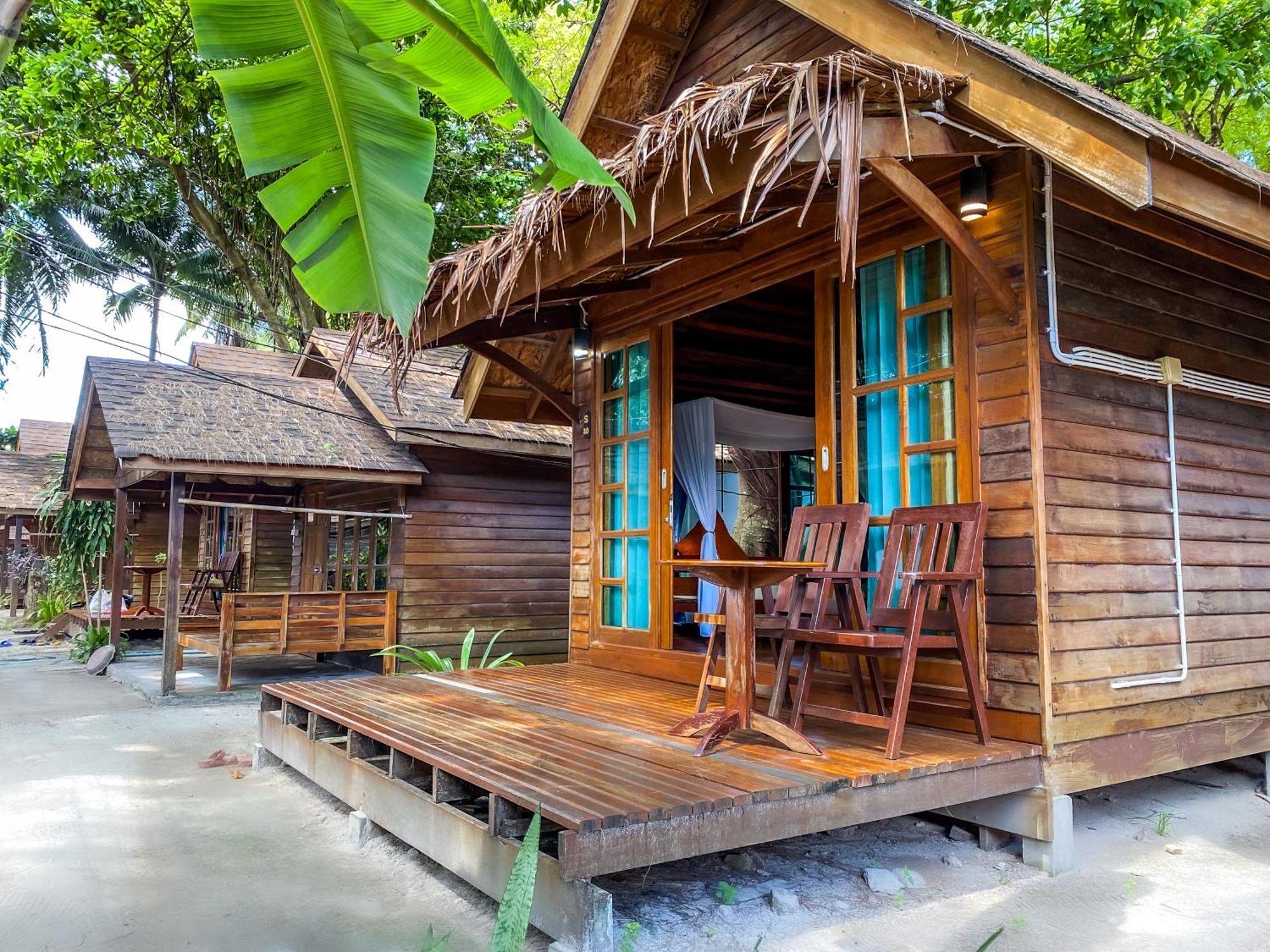 Lipe Beach Resort Ngoại thất bức ảnh