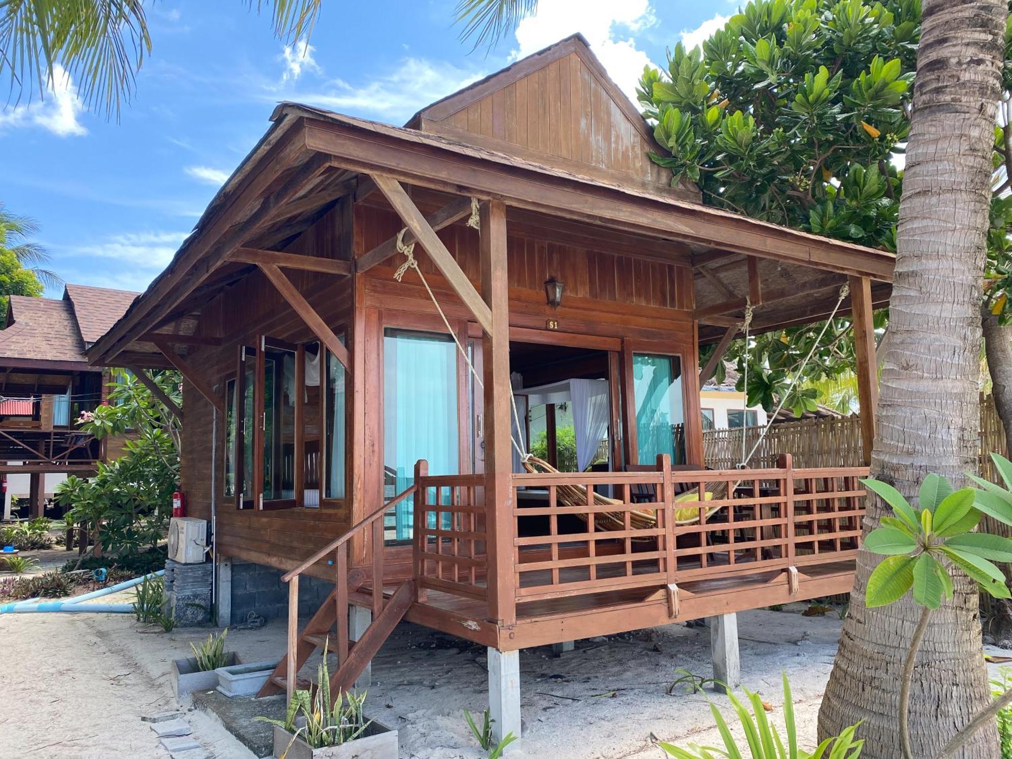 Lipe Beach Resort Ngoại thất bức ảnh